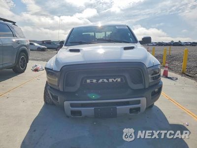 Piąte zdjęcie samochodu w środku: 2015 RAM 1500 REBEL VIN:1C6RR7YT1FS741704 - miniatura