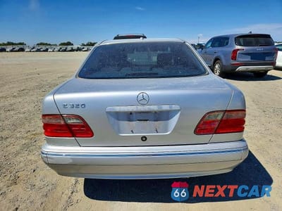 Zdjęcie 6 z 12 samochodu: 2002 MERCEDES-BENZ E 320 VIN:WDBJF65J52B412959 - miniatura