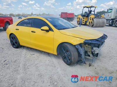 Czwarte zdjęcie samochodu z boku: 2020 MERCEDES-BENZ CLA 250 VIN:W1K5J4GB6LN082671 - miniatura