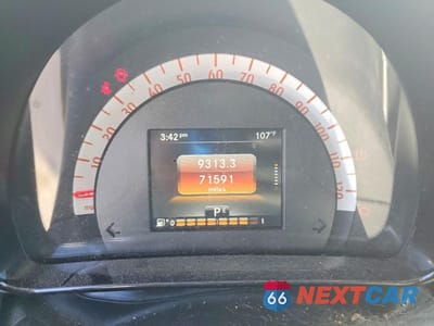 Zdjęcie 9 z 12 samochodu: 2016 SMART FORTWO VIN:WMEFJ5DA3GK068848 - miniatura