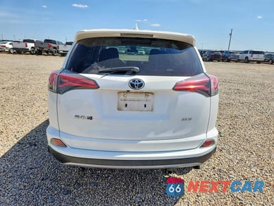 Zdjęcie 6 z 13 samochodu: 2018 TOYOTA RAV4 XLE VIN:2T3WFREV0JW411946 - miniatura