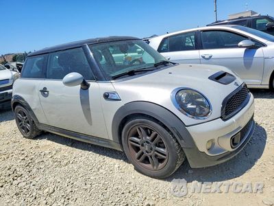 Czwarte zdjęcie samochodu z boku: 2012 MINI COOPER S VIN:WMWSV3C54CT386540 - miniatura