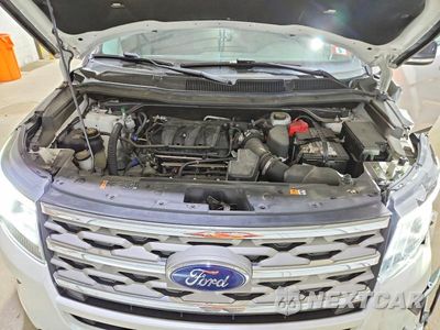 Zdjęcie 12 z 13 samochodu: 2018 FORD EXPLORER XLT VIN:1FM5K8D89JGA50155 - miniatura