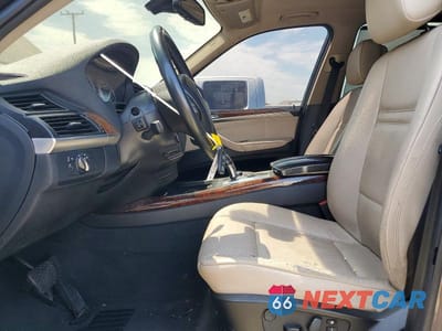 Zdjęcie 7 z 13 samochodu: 2013 BMW X5 XDRIVE35I VIN:5UXZV4C51D0B16158 - miniatura
