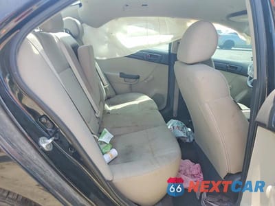 Zdjęcie 10 z 12 samochodu: 2010 KIA FORTE LX VIN:KNAFT4A25A5826403 - miniatura