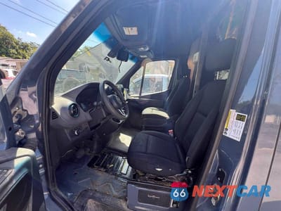 Zdjęcie 9 z 14 samochodu: 2019 MERCEDES-BENZ SPRINTER 2500/3500 VIN:WD4PF1CD2KP132372 - miniatura