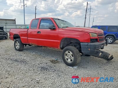 Czwarte zdjęcie samochodu z boku: 2006 CHEVROLET SILVERADO K1500 VIN:1GCEK19Z56Z184928 - miniatura