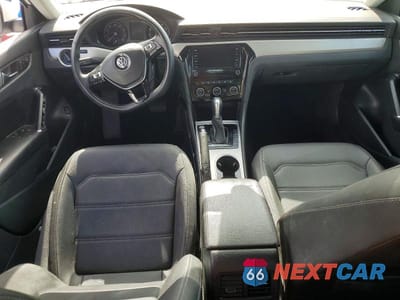 Zdjęcie 8 z 12 samochodu: 2020 VOLKSWAGEN PASSAT SE VIN:1VWWA7A3XLC011628 - miniatura