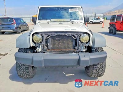 Piąte zdjęcie samochodu w środku: 2009 JEEP WRANGLER X VIN:1J4FA24199L784545 - miniatura