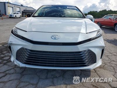 Piąte zdjęcie samochodu w środku: 2025 TOYOTA CAMRY XLE VIN:4T1DBADK9SU504728 - miniatura