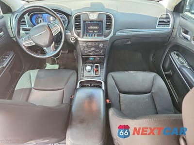Zdjęcie 8 z 13 samochodu: 2022 CHRYSLER 300 TOURING VIN:2C3CCAAG3NH131145 - miniatura