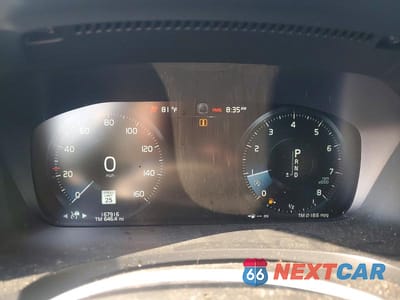 Zdjęcie 9 z 12 samochodu: 2018 VOLVO S90 T6 MOMENTUM VIN:LVY992MK8JP020423 - miniatura
