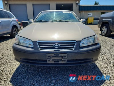 Piąte zdjęcie samochodu w środku: 2000 TOYOTA CAMRY CE VIN:4T1BG22K9YU670547 - miniatura