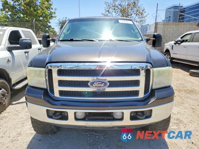 Piąte zdjęcie samochodu w środku: 2006 FORD F350 SRW SUPER DUTY VIN:1FTWW31Y46EA81451 - miniatura