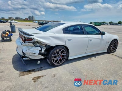 Trzecie zdjęcie samochodu z tyłu: 2016 DODGE CHARGER R/T SCAT PACK VIN:2C3CDXGJXGH215842 - miniatura