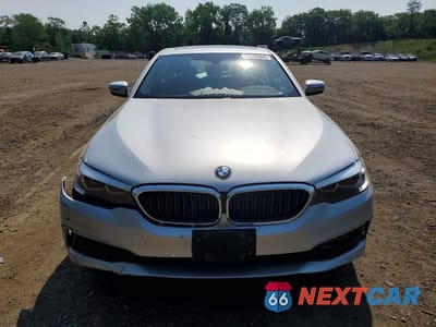 Piąte zdjęcie samochodu w środku: 2018 BMW 530XE VIN:WBAJB1C53JB085253 - miniatura