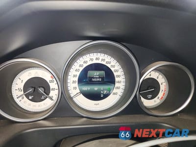 Zdjęcie 9 z 12 samochodu: 2015 MERCEDES-BENZ E 350 VIN:WDDHF5KB1FB152532 - miniatura