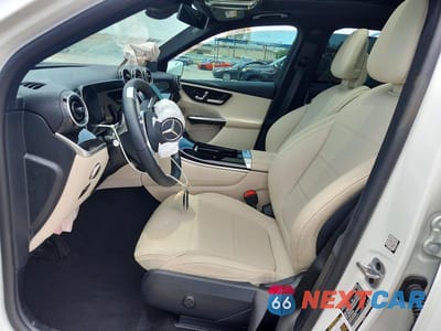 Zdjęcie 7 z 12 samochodu: 2025 MERCEDES-BENZ GLC 300 4MATIC VIN:W1NKM4HB9SF328603 - miniatura