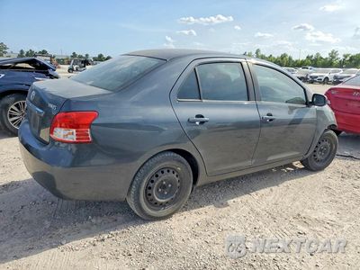 Trzecie zdjęcie samochodu z tyłu: 2010 TOYOTA YARIS BASE VIN:JTDBT4K36A4075505 - miniatura