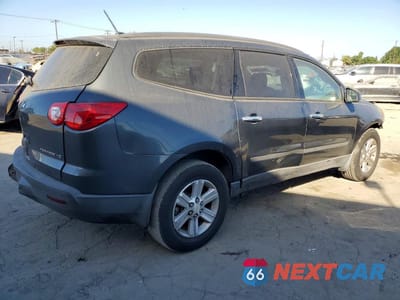 Trzecie zdjęcie samochodu z tyłu: 2011 CHEVROLET TRAVERSE LS VIN:1GNKRFEDXBJ335042 - miniatura