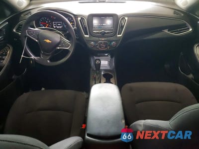 Zdjęcie 8 z 12 samochodu: 2018 CHEVROLET MALIBU LS VIN:1G1ZB5STXJF119445 - miniatura
