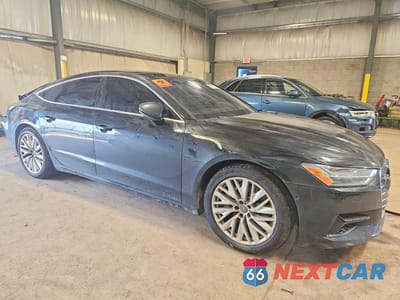 Czwarte zdjęcie samochodu z boku: 2019 AUDI A7 PREMIUM PLUS VIN:WAUR2AF24KN031836 - miniatura