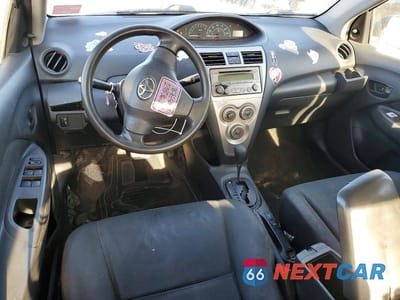Zdjęcie 8 z 12 samochodu: 2012 TOYOTA YARIS FLEET VIN:JTDBT4K31CL016855 - miniatura