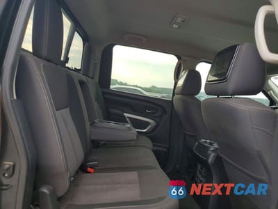 Zdjęcie 10 z 13 samochodu: 2021 NISSAN TITAN SV VIN:1N6AA1ED1MN518868 - miniatura