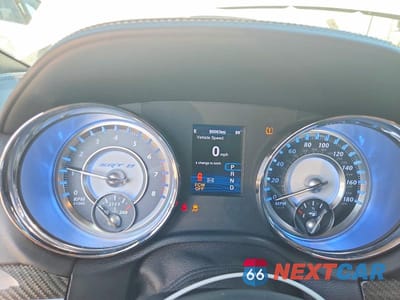 Zdjęcie 9 z 12 samochodu: 2014 CHRYSLER 300 SRT-8 6.4L VIN:2C3CCAFJ7EH257870 - miniatura