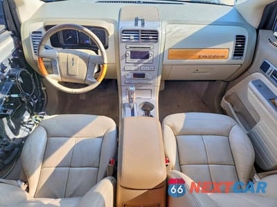 Zdjęcie 8 z 13 samochodu: 2007 LINCOLN MKX VIN:2LMDU88C27BJ04193 - miniatura