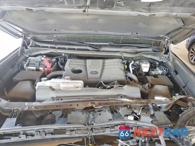 Zdjęcie 11 z 12 samochodu: 2024 TOYOTA TUNDRA CREWMAX SR5 VIN:5TFLA5EC1RX032034 - miniatura