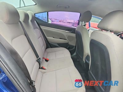 Zdjęcie 10 z 12 samochodu: 2019 HYUNDAI ELANTRA SEL VIN:5NPD84LF4KH431691 - miniatura