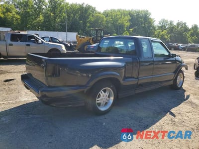 Trzecie zdjęcie samochodu z tyłu: 2001 CHEVROLET S TRUCK S10 VIN:1GCCS195018174634 - miniatura
