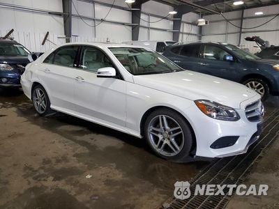 Czwarte zdjęcie samochodu z boku: 2015 MERCEDES-BENZ E 350 4MATIC VIN:WDDHF8JB4FB110357 - miniatura