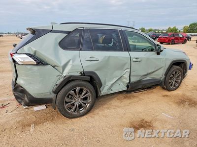 Trzecie zdjęcie samochodu z tyłu: 2022 TOYOTA RAV4 XLE PREMIUM VIN:JTMB6RFV8ND067282 - miniatura