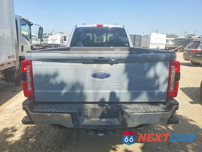 Zdjęcie 6 z 13 samochodu: 2024 FORD F350 SUPER DUTY VIN:1FT8W3BT4REC60928 - miniatura