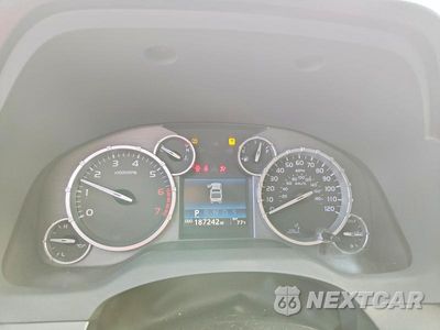 Zdjęcie 9 z 13 samochodu: 2017 TOYOTA TUNDRA CREWMAX SR5 VIN:5TFEY5F1XHX225864 - miniatura