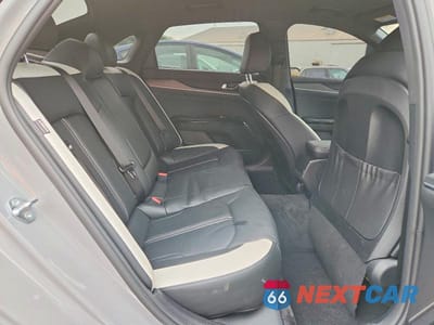 Zdjęcie 10 z 13 samochodu: 2025 KIA K5 GT LINE VIN:KNAG64J72S5327065 - miniatura