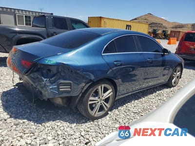 Trzecie zdjęcie samochodu z tyłu: 2020 MERCEDES-BENZ CLA 250 VIN:W1K5J4GB1LN090273 - miniatura