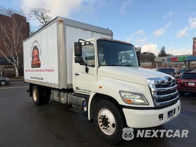 2013 HINO 258/268 5PVNE8JT8D4S55122 - główne zdjęcie licytacji z USA - miniatura