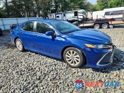 Czwarte zdjęcie samochodu z boku: 2023 TOYOTA CAMRY LE VIN:4T1C11AK9PU145567 - miniatura