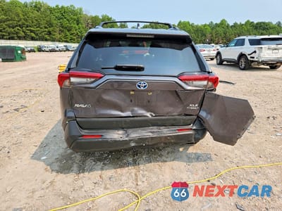 Zdjęcie 6 z 13 samochodu: 2023 TOYOTA RAV4 HYBRID XLE VIN:JTMRWRFV5PD188093 - miniatura