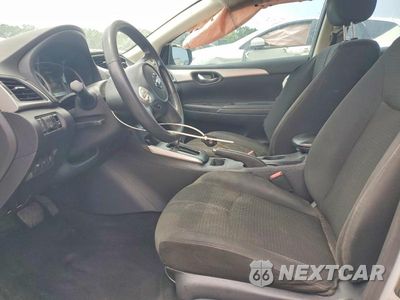 Zdjęcie 7 z 12 samochodu: 2018 NISSAN SENTRA S VIN:3N1AB7AP1JY317816 - miniatura