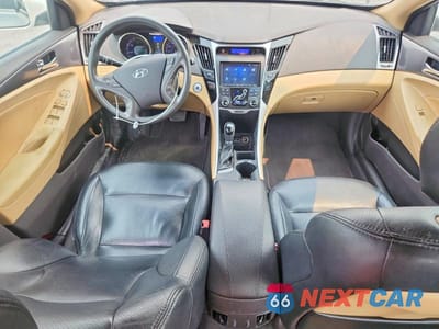 Zdjęcie 8 z 12 samochodu: 2011 HYUNDAI SONATA HYBRID VIN:KMHEC4A41BA011412 - miniatura