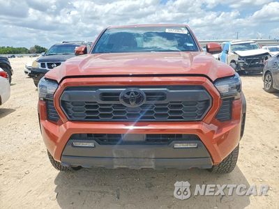 Piąte zdjęcie samochodu w środku: 2025 TOYOTA TACOMA TRD OFF-ROAD VIN:3TMLB5JN8SM165406 - miniatura