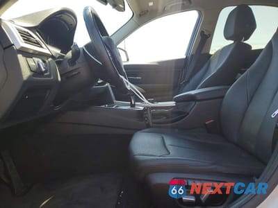 Zdjęcie 7 z 12 samochodu: 2018 BMW 320 I VIN:WBA8A9C5XJAH14709 - miniatura