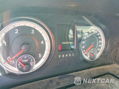 Zdjęcie 9 z 12 samochodu: 2015 RAM 3500 SLT VIN:3C63R3DL3FG555710 - miniatura