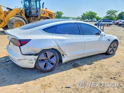 Trzecie zdjęcie samochodu z tyłu: 2020 TESLA MODEL 3 VIN:5YJ3E1EA6LF780226 - miniatura