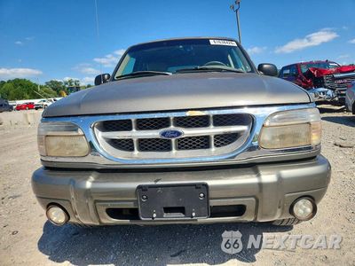 Piąte zdjęcie samochodu w środku: 2000 FORD EXPLORER LIMITED VIN:1FMZU85P3YZB88497 - miniatura