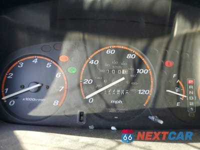 Zdjęcie 9 z 13 samochodu: 2000 HONDA CR-V LX VIN:JHLRD2849YC014765 - miniatura